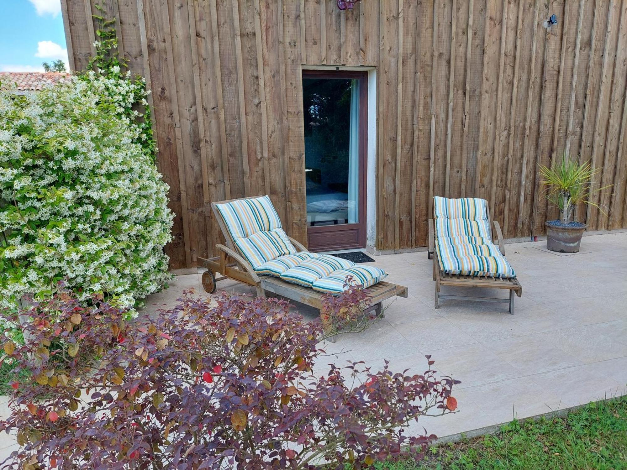 Gite Cosy Grand Confort Dans Un Ecrin De Verdure Agudelle Eksteriør billede