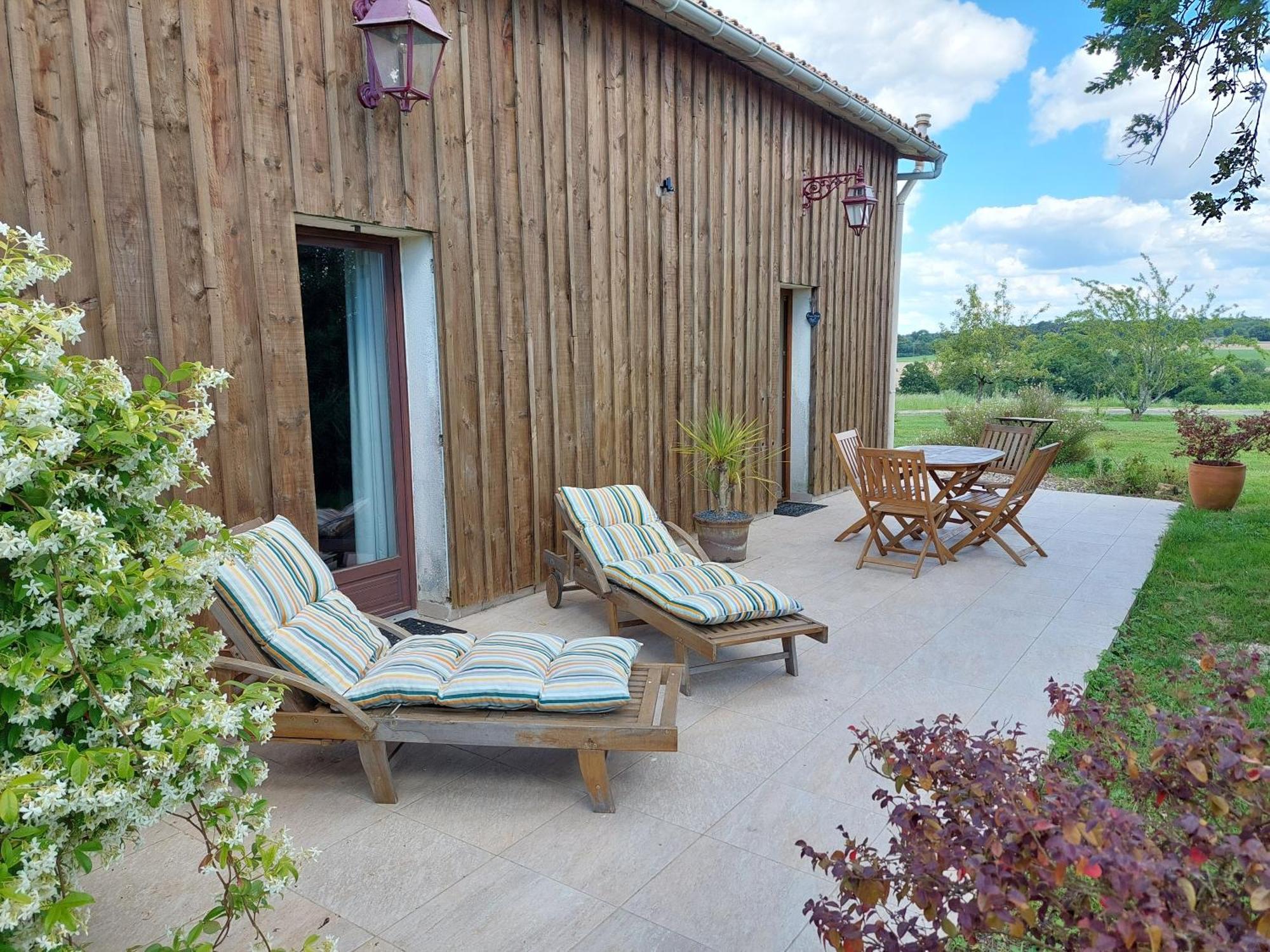 Gite Cosy Grand Confort Dans Un Ecrin De Verdure Agudelle Eksteriør billede